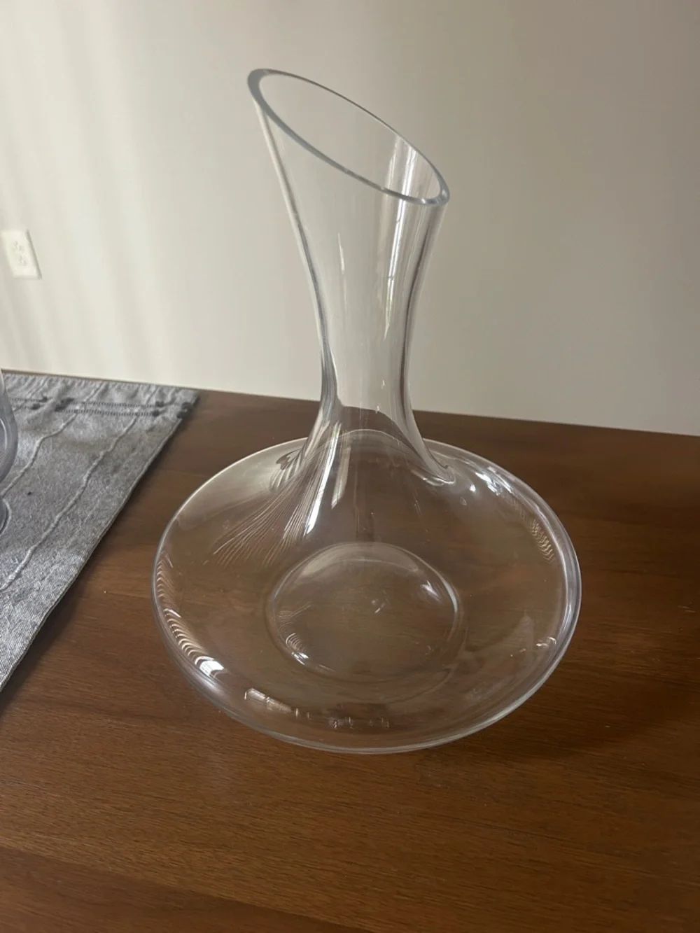 Clear Glass Wine Decanter - Elegant Home Accent